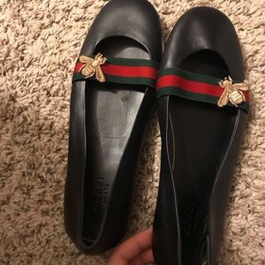 Gucci Shoes - Gucci Flats Web Stripe Bee size 38 Gucci Shoes - Gucci Flats Web Stripe Bee size 38